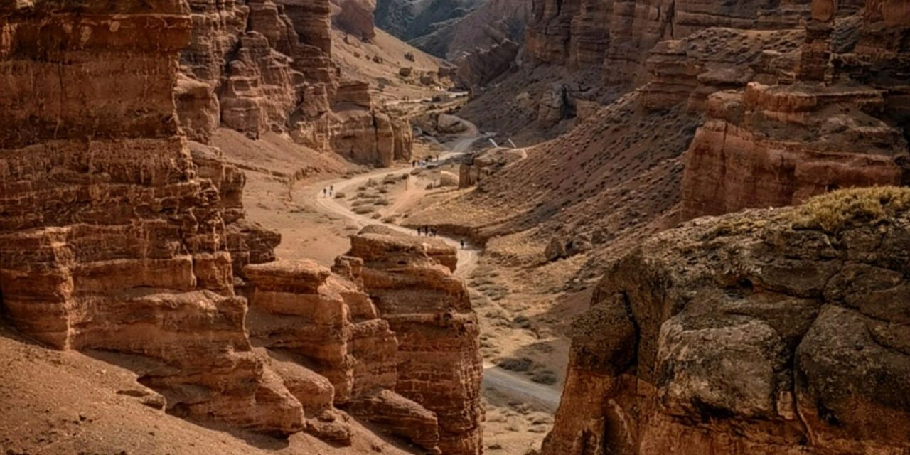 Tour to Charyn